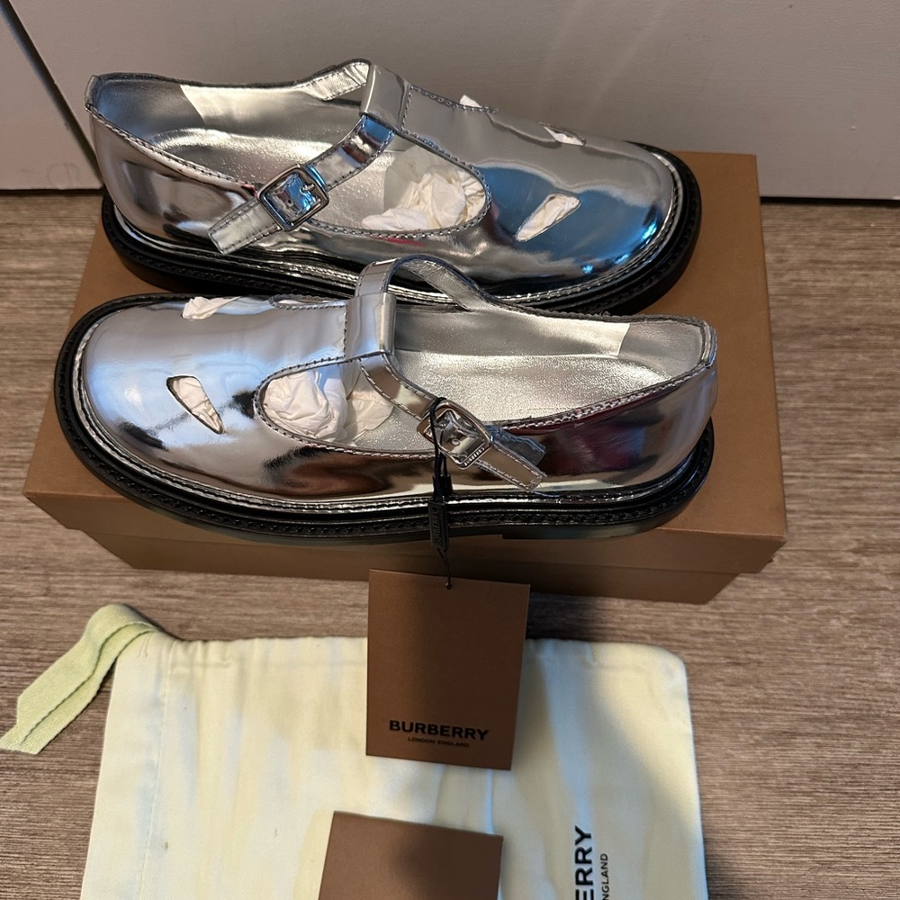 Brand New Burberry Mary Jane Shoes - Picture 5 of 7